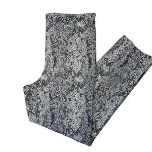 Soft Works Women Snake Print Pull on Skinny Pant SZ 14 Stretch Comfort Bussines